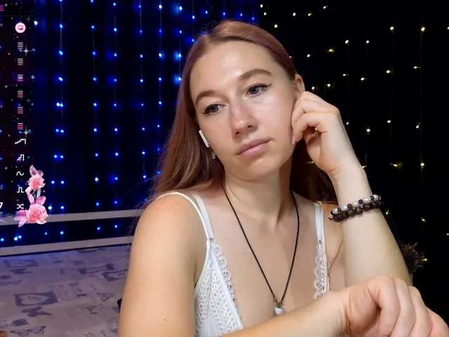 Live sex webcam photo for kiska-wansday07 #291475561