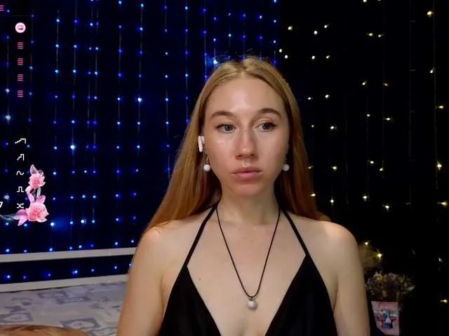 Live sex webcam photo for kiska-wansday07 #291645658