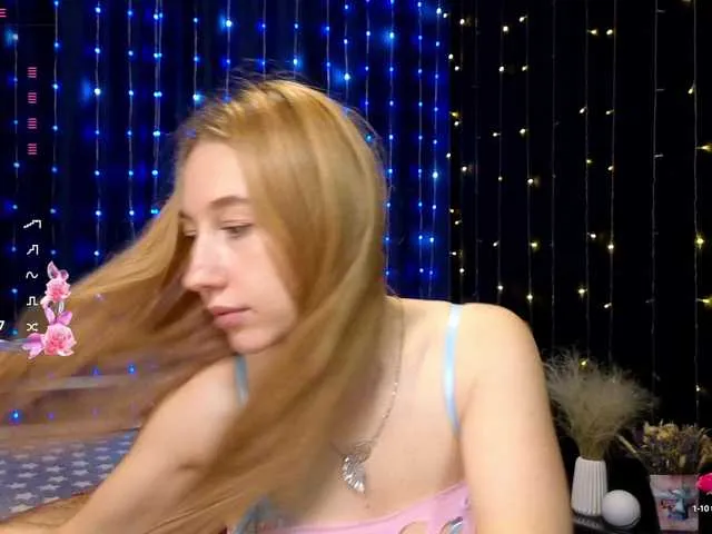 Live sex webcam photo for kiska-wansday07 #291673369