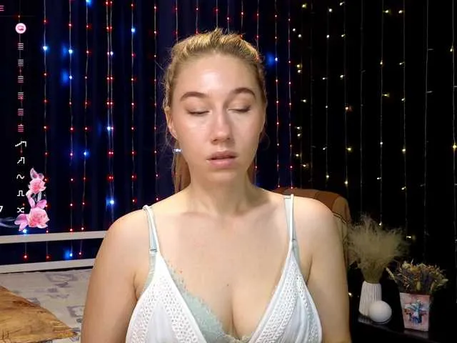 Live sex webcam photo for kiska-wansday07 #291688986