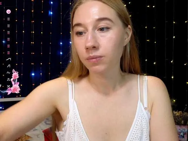 Live sex webcam photo for kiska-wansday07 #291711102
