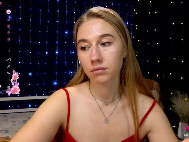 Live sex webcam photo for kiska-wansday07 #291769760