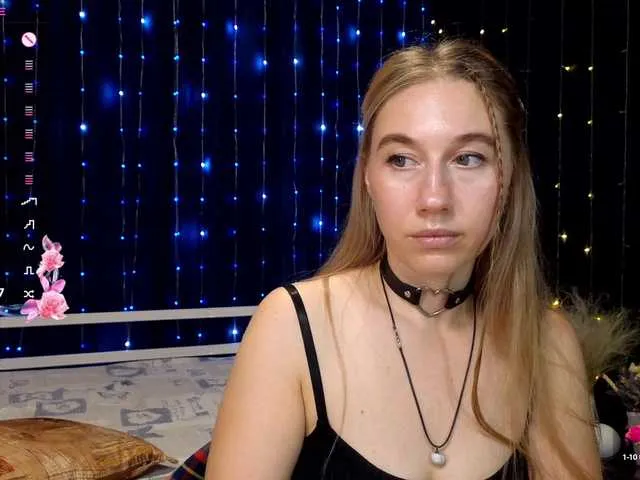 Live sex webcam photo for kiska-wansday07 #291785982