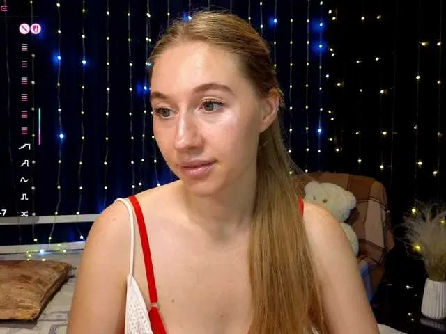 Live sex webcam photo for kiska-wansday07 #291802021