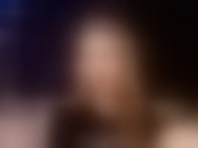 Live sex webcam photo for kiska-wansday07 #293417537