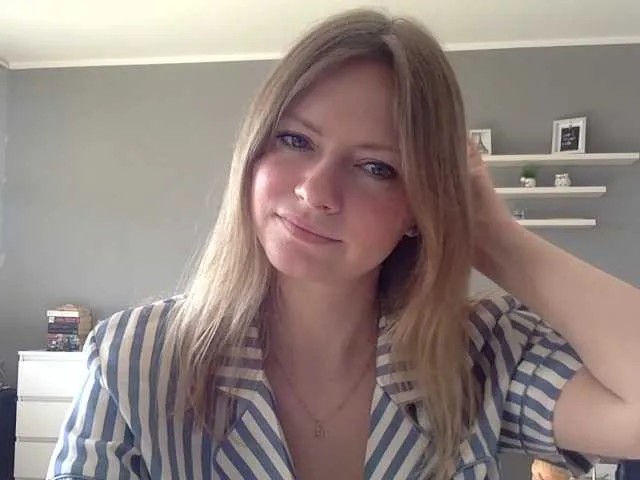 Live sex webcam photo for kissMillie #290684234