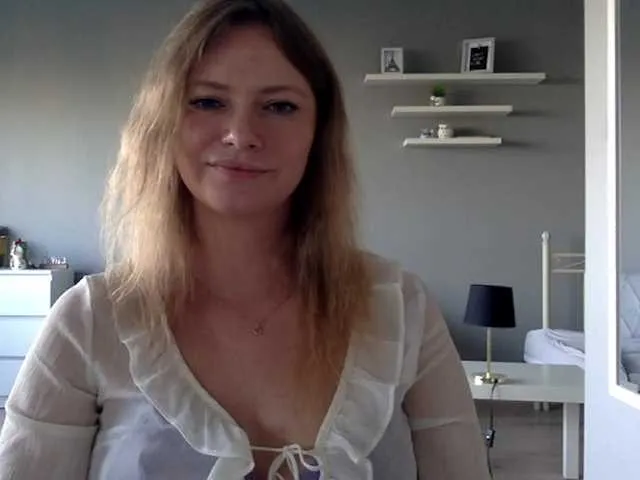 Live sex webcam photo for kissMillie #291098809