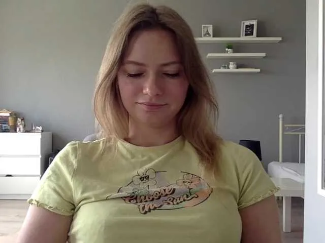 Live sex webcam photo for kissMillie #291198681