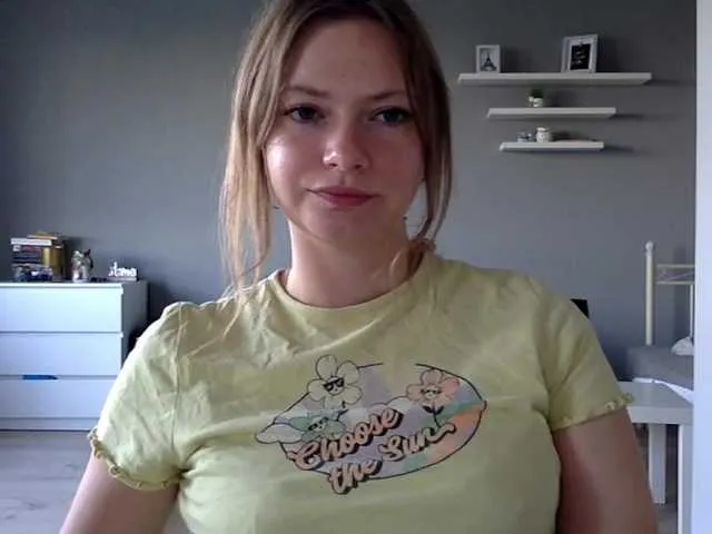 Live sex webcam photo for kissMillie #291333653