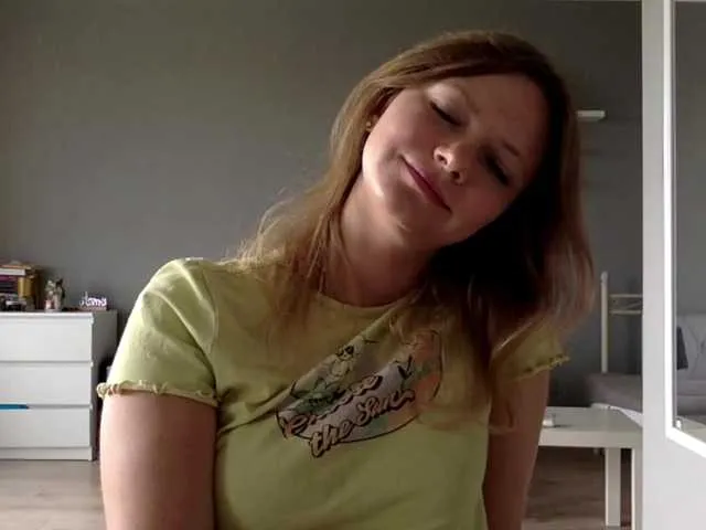 Live sex webcam photo for kissMillie #291338984