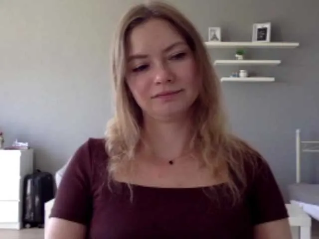 Live sex webcam photo for kissMillie #291370761
