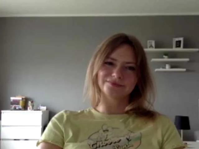 Live sex webcam photo for kissMillie #291384128
