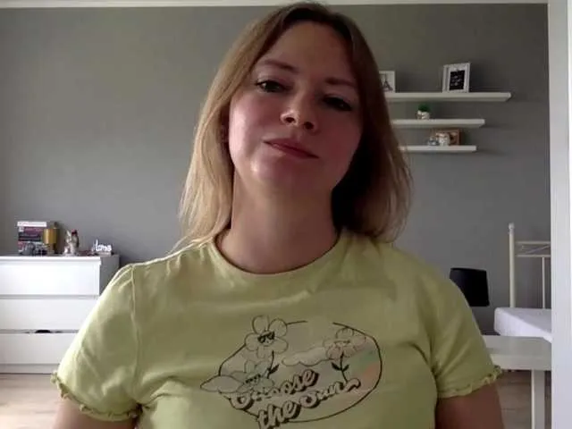 Live sex webcam photo for kissMillie #291473154