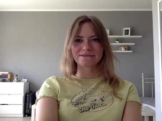 Live sex webcam photo for kissMillie #291513321