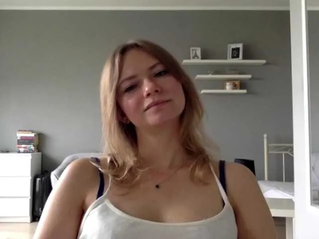 Live sex webcam photo for kissMillie #291594705