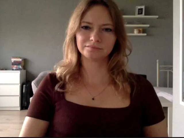 Live sex webcam photo for kissMillie #291596685