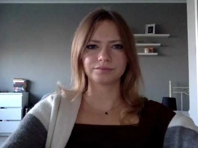 Live sex webcam photo for kissMillie #291603575