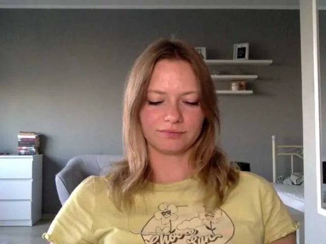 Live sex webcam photo for kissMillie #291636127