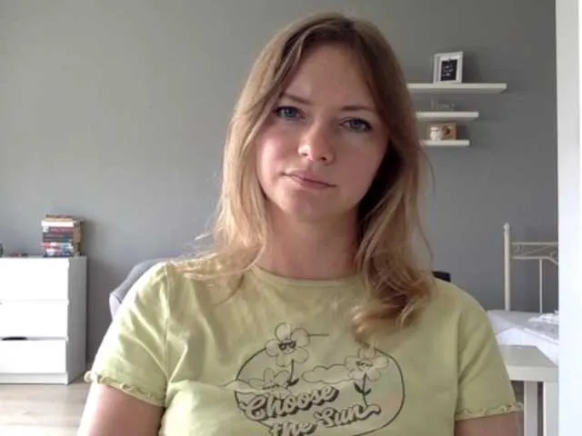Live sex webcam photo for kissMillie #291669320
