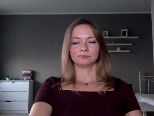 Live sex webcam photo for kissMillie #291681975