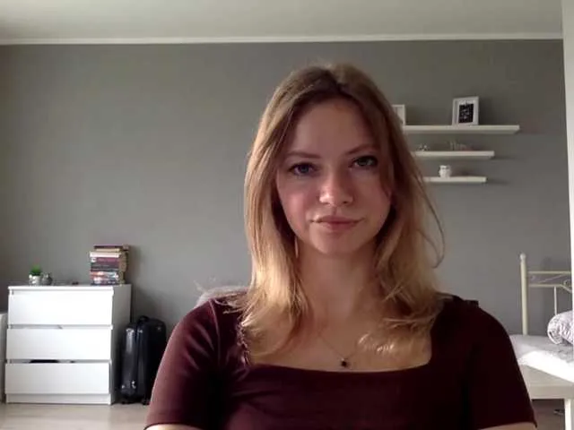 Live sex webcam photo for kissMillie #291783655