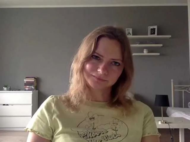 Live sex webcam photo for kissMillie #291823993