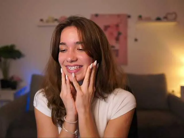 Live sex webcam photo for kissiecat #291920946