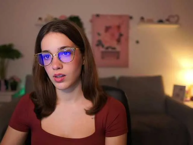 Live sex webcam photo for kissiecat #292144682