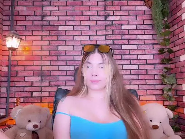 Live sex webcam photo for kisskissssss #291397734