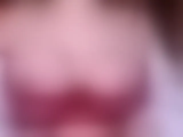 Live sex webcam photo for kisskissssss #293559692