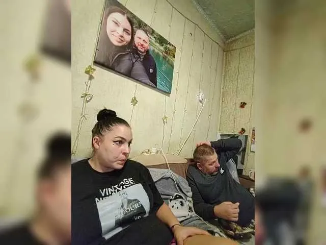 Live sex webcam photo for kissmabont #290396047