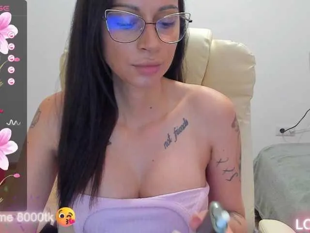 Live sex webcam photo for kissnicol #291290681