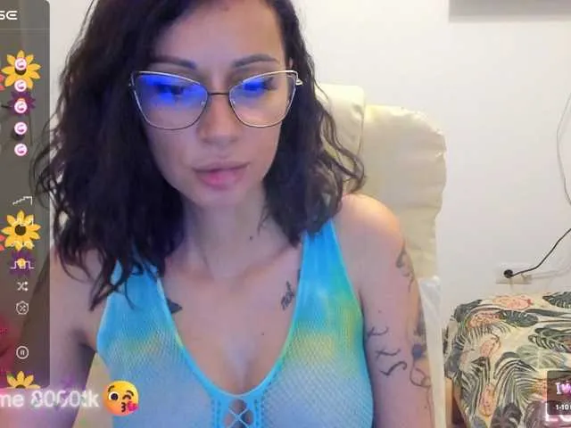 Live sex webcam photo for kissnicol #291577765