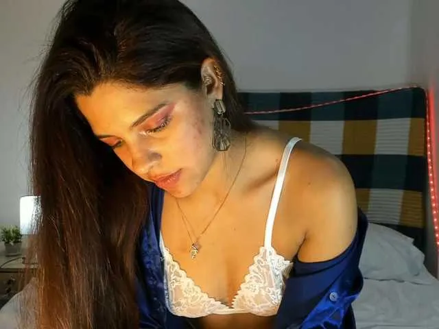 Live sex webcam photo for kisszafira #293310375