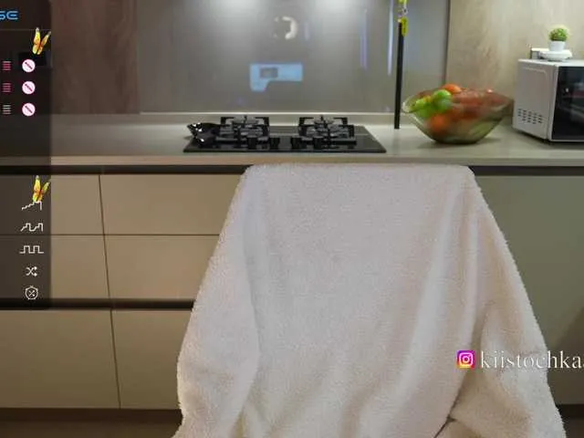 Live sex webcam photo for kistochkaa #277217797