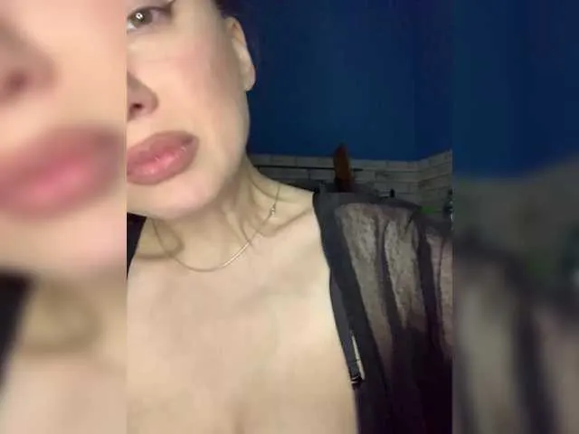 Live sex webcam photo for kitana-mk1 #291242894