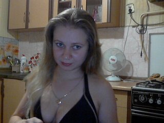 Live sex webcam photo for kittenLada #175992607