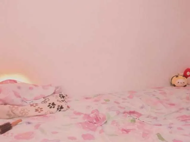 Live sex webcam photo for kiwi----- #292179446