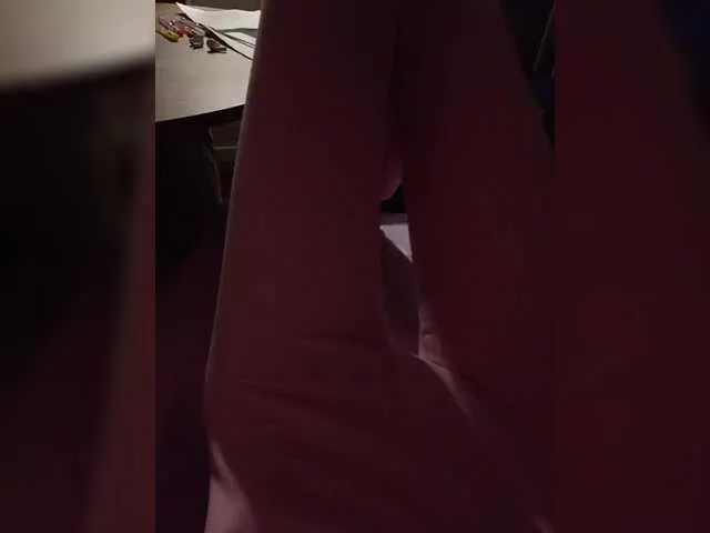 Live sex webcam photo for klubnichkka #291723992