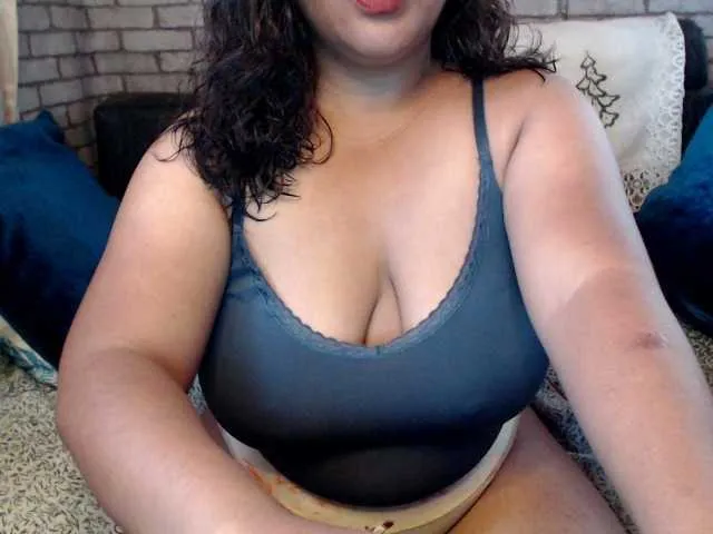Live sex webcam photo for komurasaki #292821750