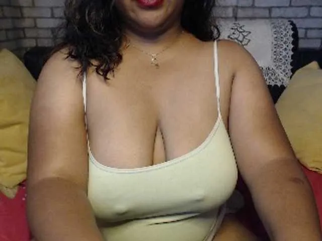 Live sex webcam photo for komurasaki #293349827