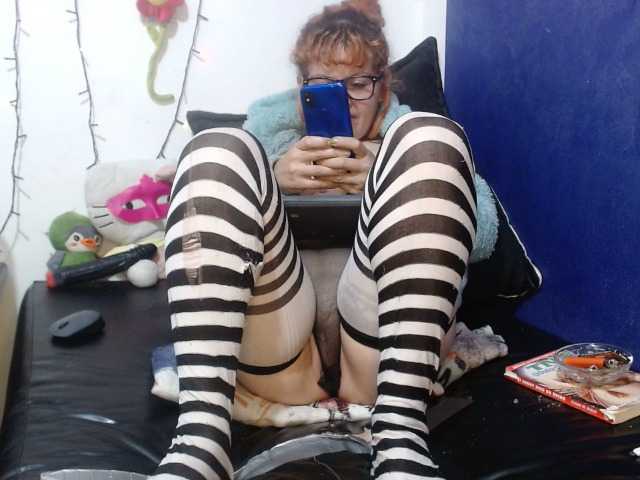 Live sex webcam photo for korychauth3 #272674352