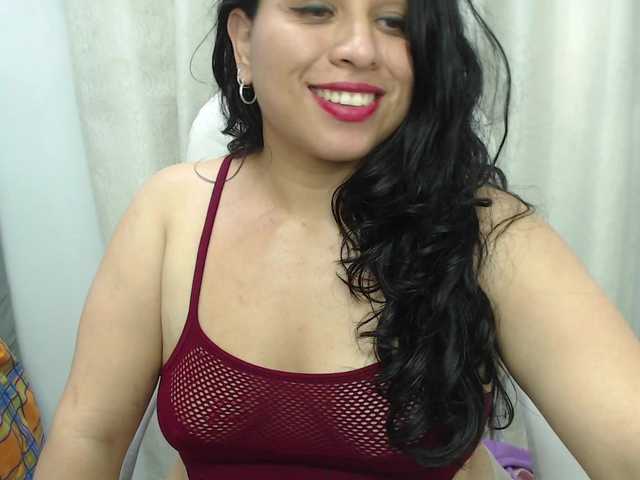 Live sex webcam photo for kriistal-fox #275553483