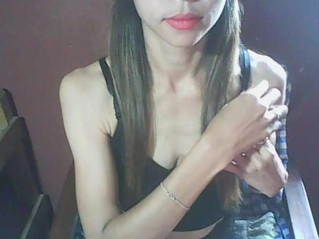 Live sex webcam photo for krisnah3 #292552097