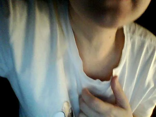 Live sex webcam photo for krisss2016 #290539187