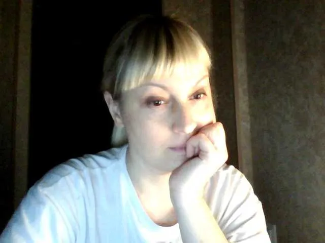 Live sex webcam photo for krisss2016 #290592582