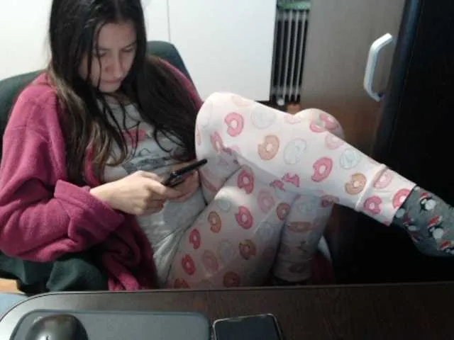 Live sex webcam photo for kristineexxx #291993827