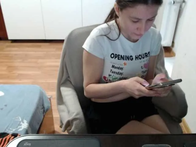 Live sex webcam photo for kristineexxx #292135207