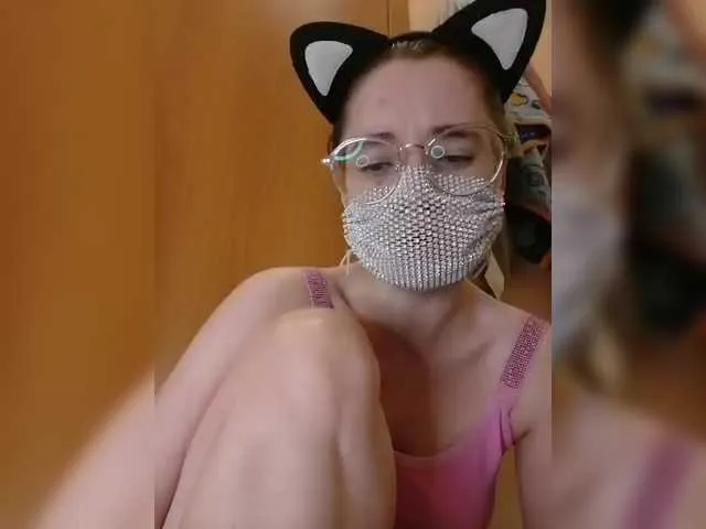 Live sex webcam photo for kroshka-meow #292272728