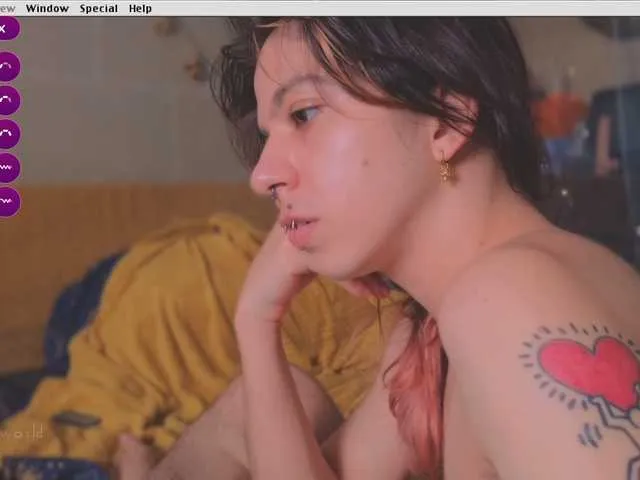Live sex webcam photo for kuntboyzworld #294022897
